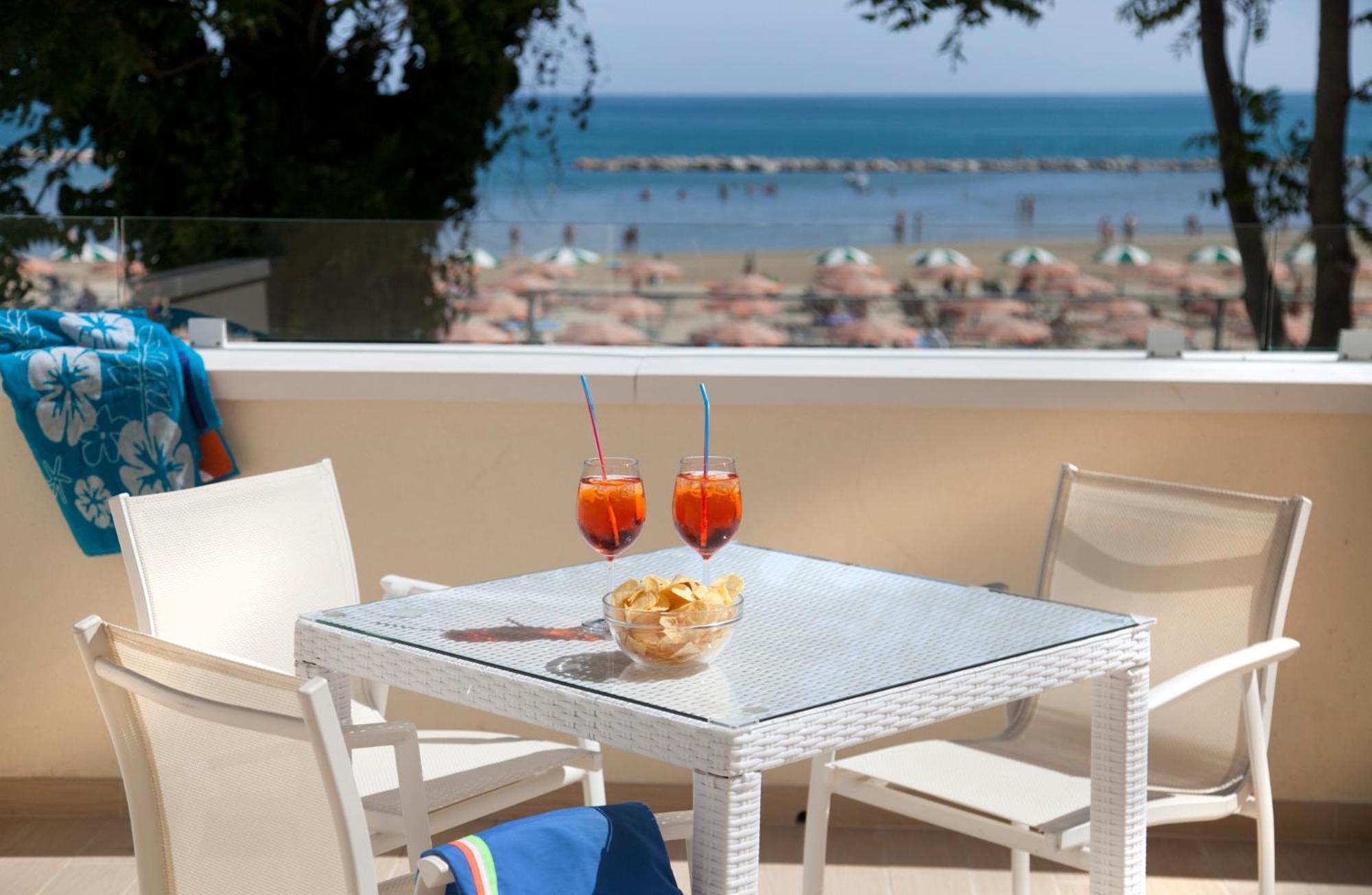 Marina Beach Suite Hotel Rimini Exteriér fotografie